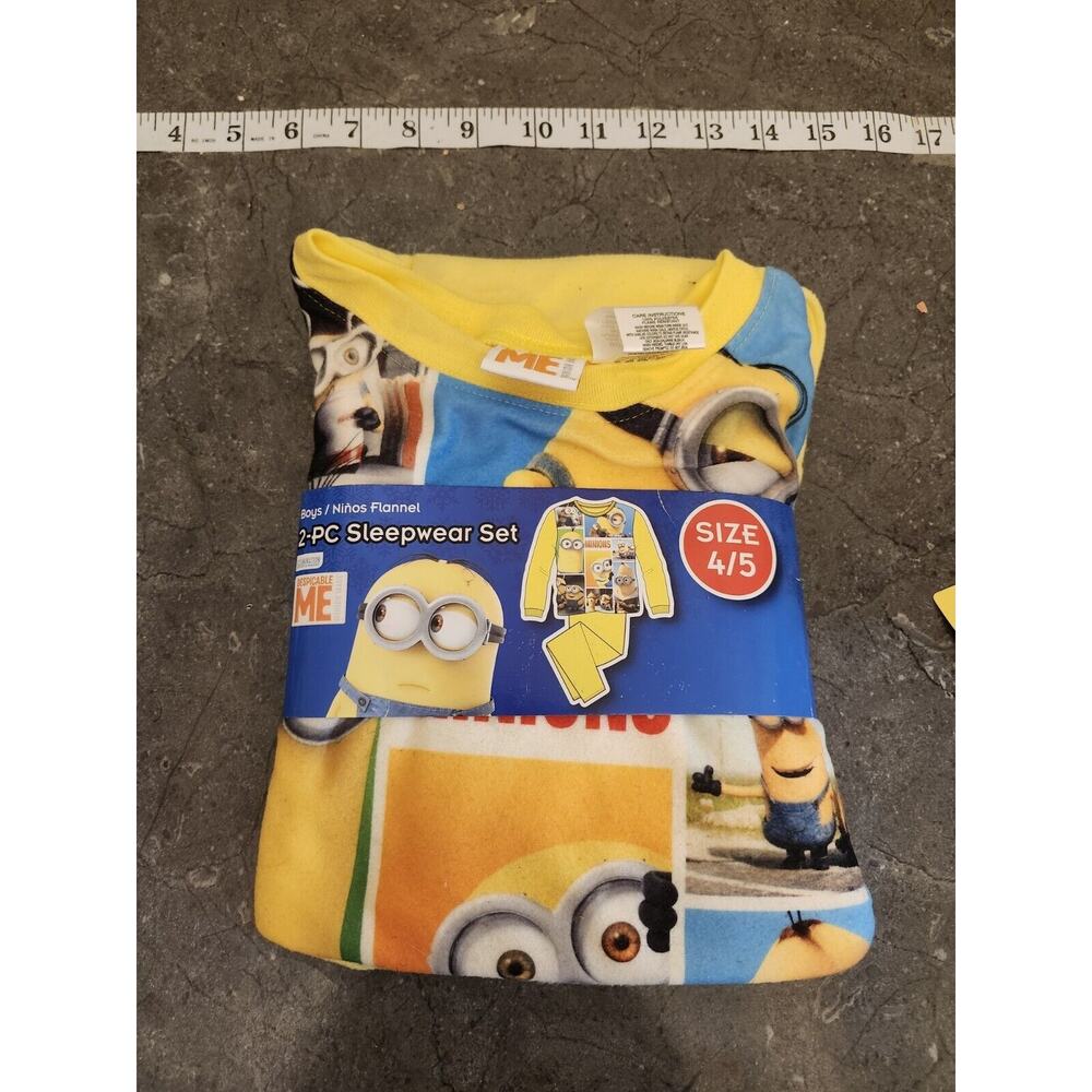 Minions Flannel Pajamas Sleepwear Set Size 4 / 5 block‎ Minion Boys 2 Pcs New